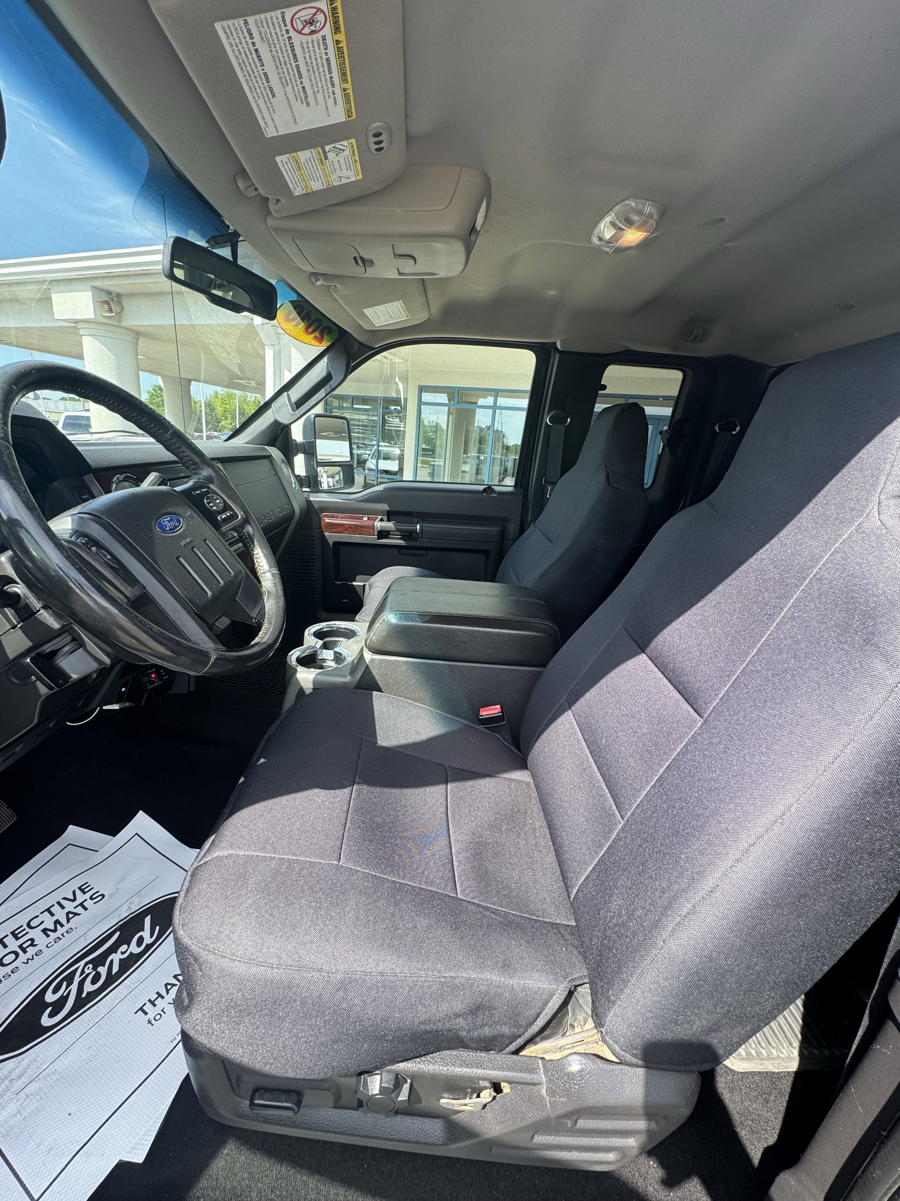 2010 Ford Super Duty F-550 DRW Lariat