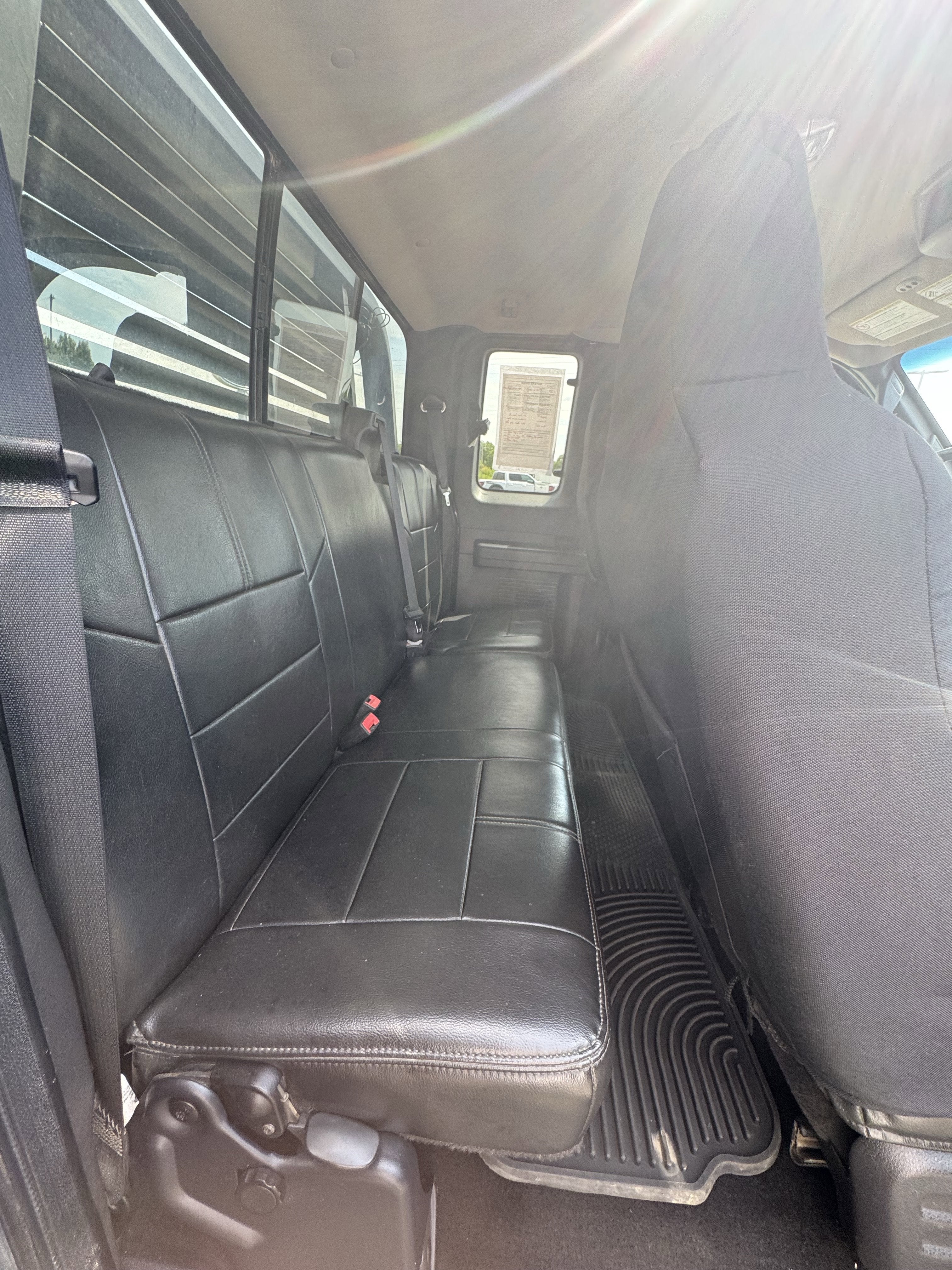 2010 Ford Super Duty F-550 DRW Lariat