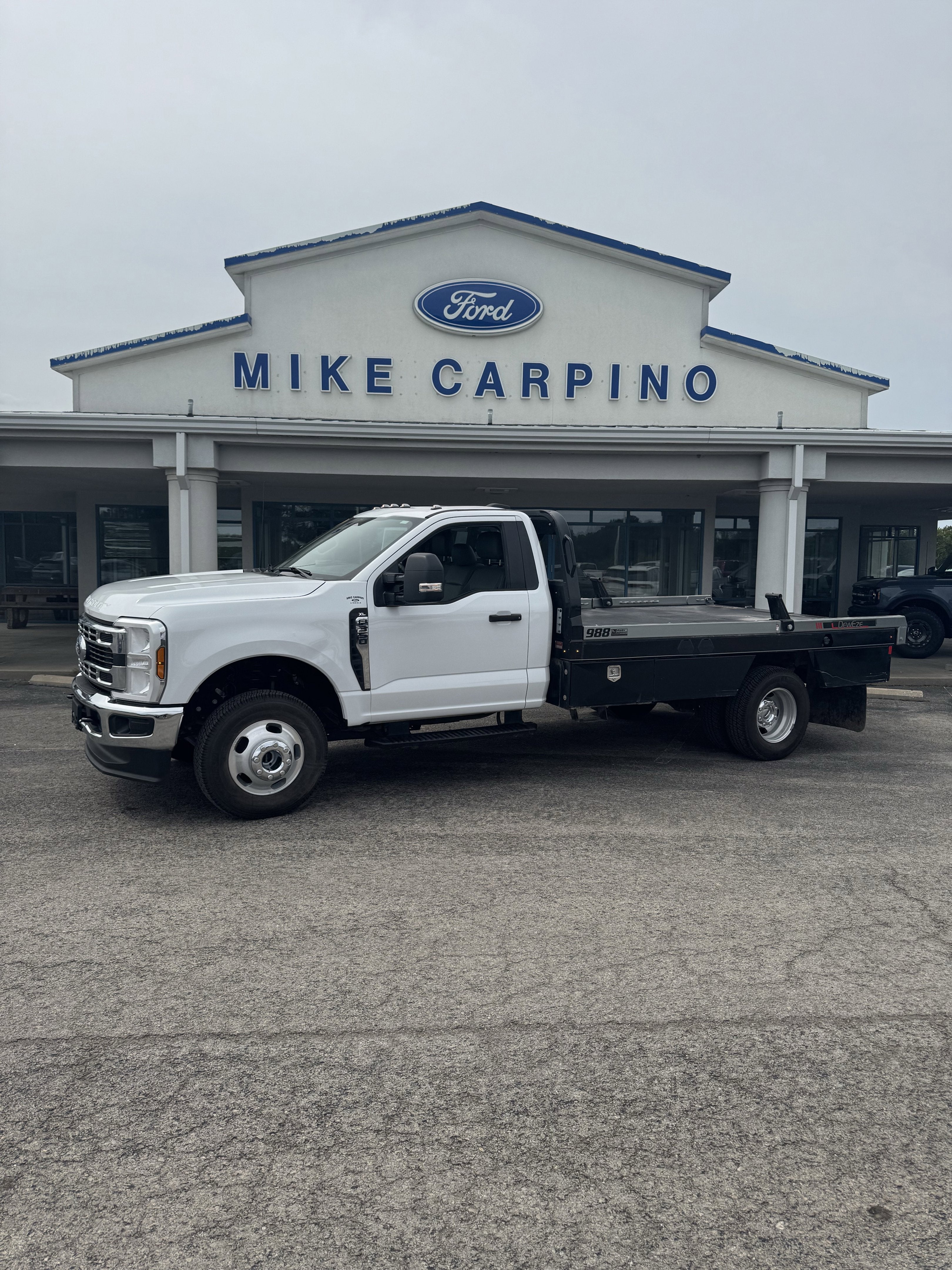 2024 Ford Super Duty F-350 DRW XL