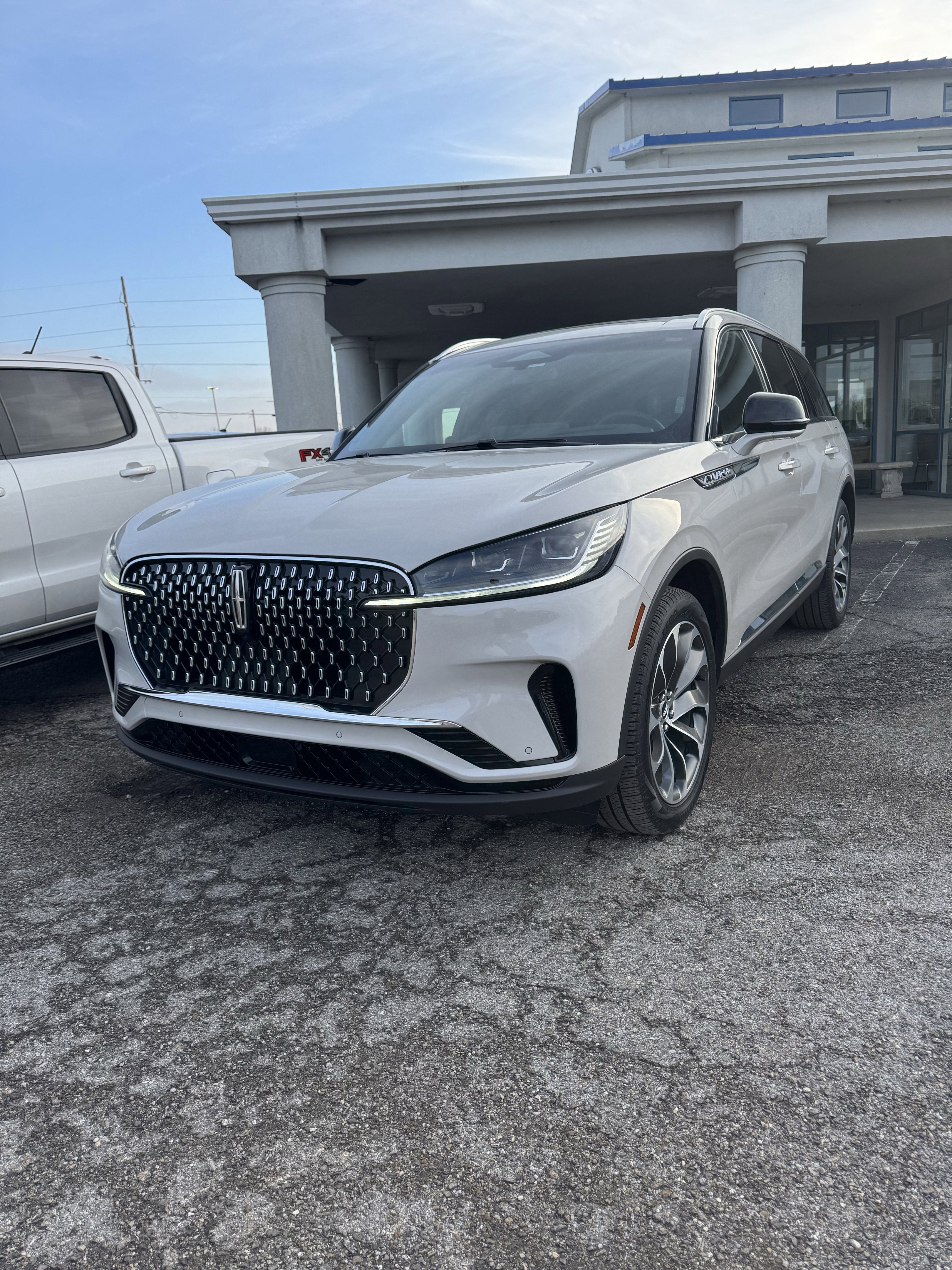 2025 Lincoln Aviator Reserve AWD's photo