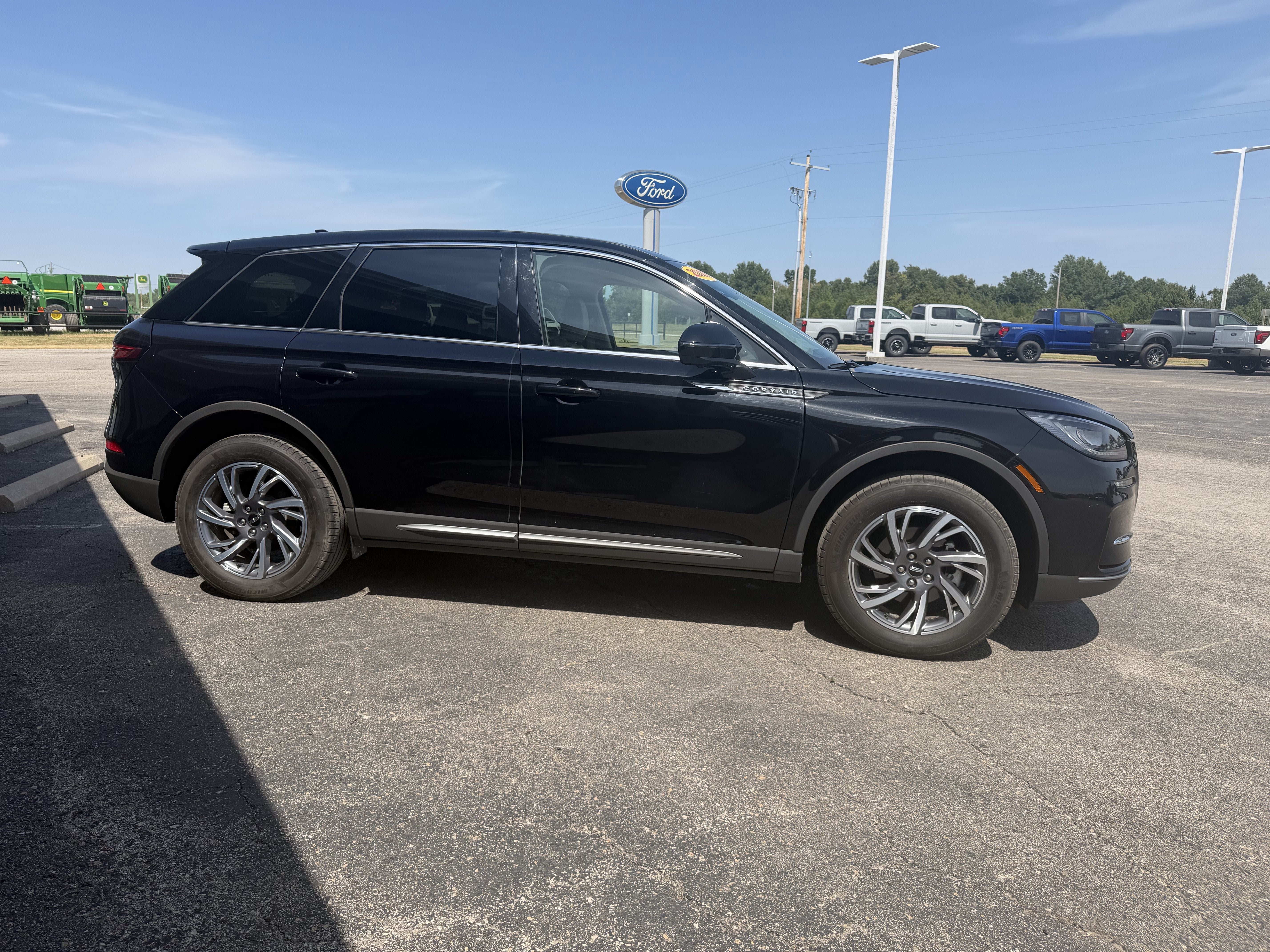 2023 Lincoln Corsair Standard