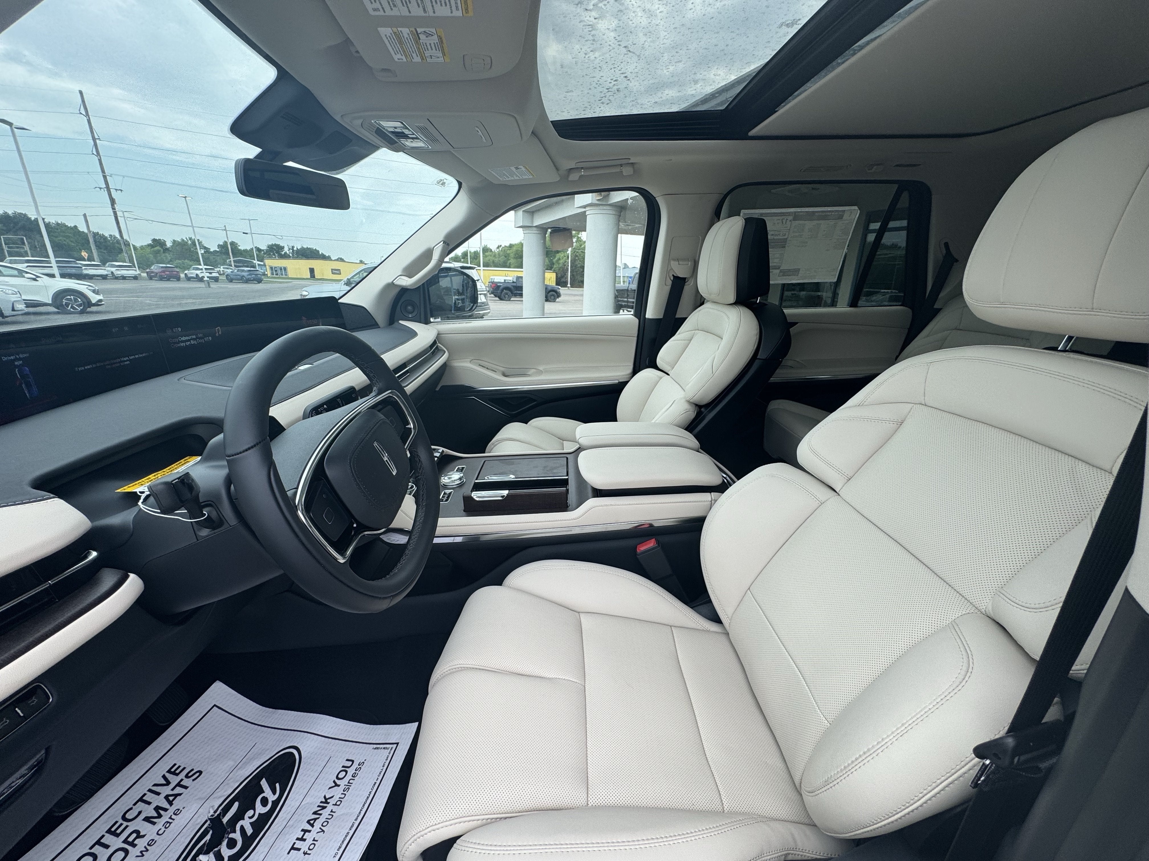 2027 Lincoln Navigator Reserve