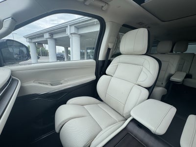 2027 Lincoln Navigator Reserve
