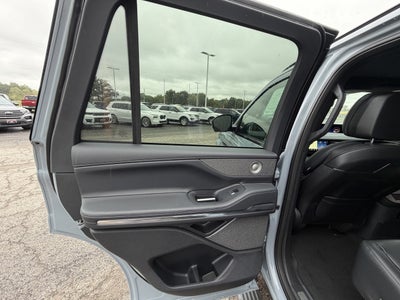 2027 Lincoln Navigator Reserve