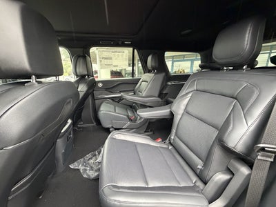 2027 Lincoln Navigator Reserve