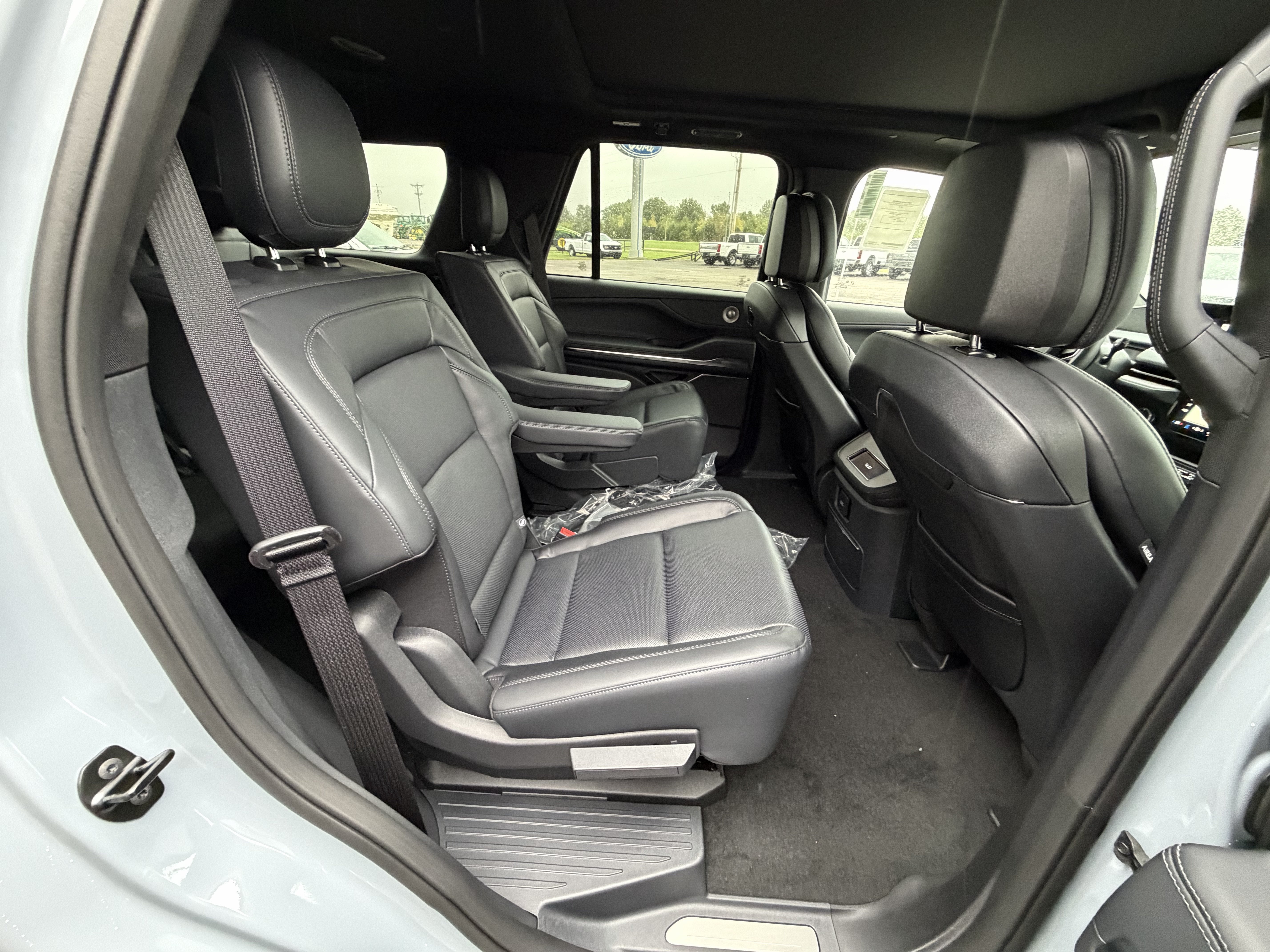 2027 Lincoln Navigator Reserve