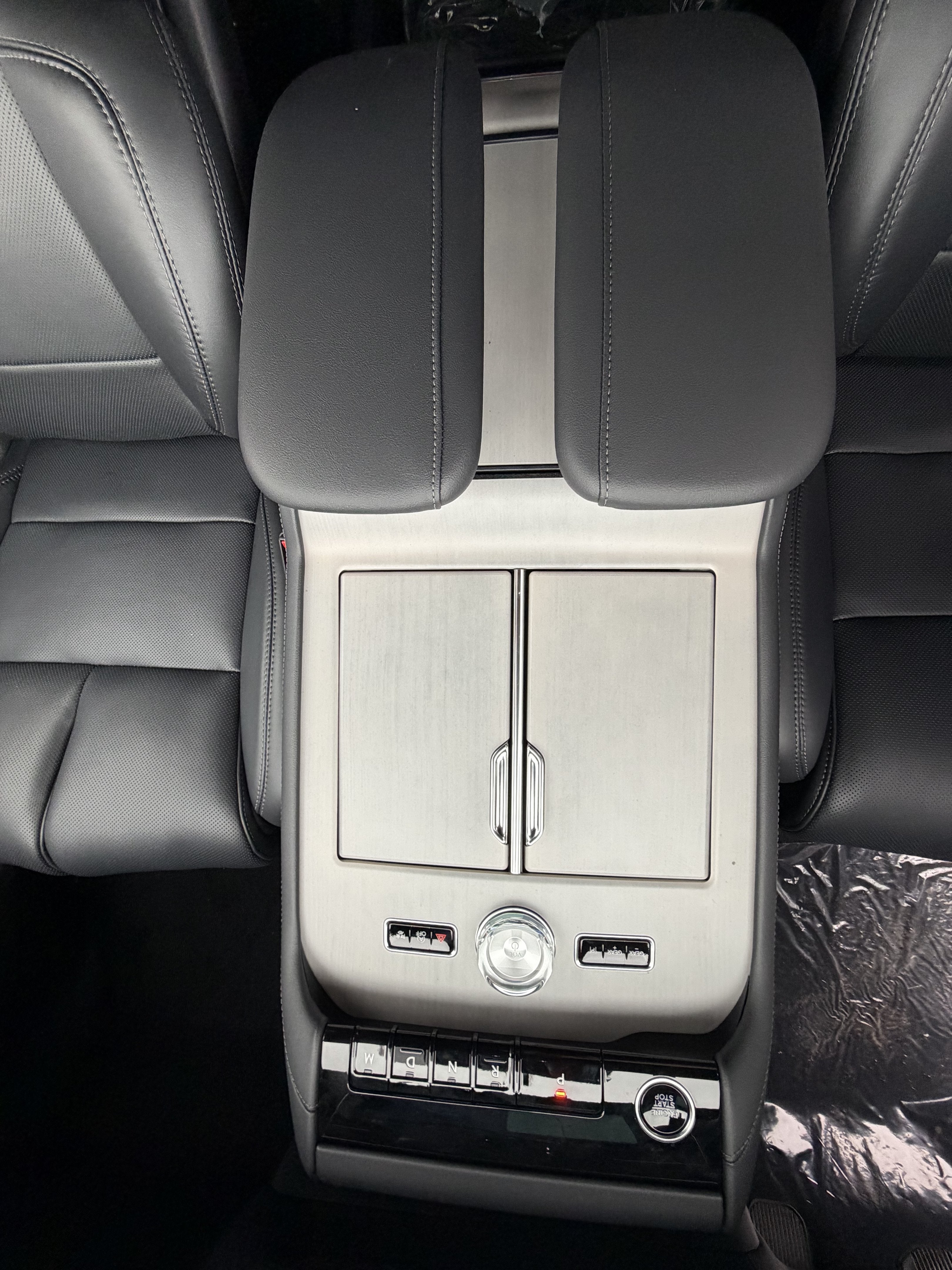 2027 Lincoln Navigator Reserve