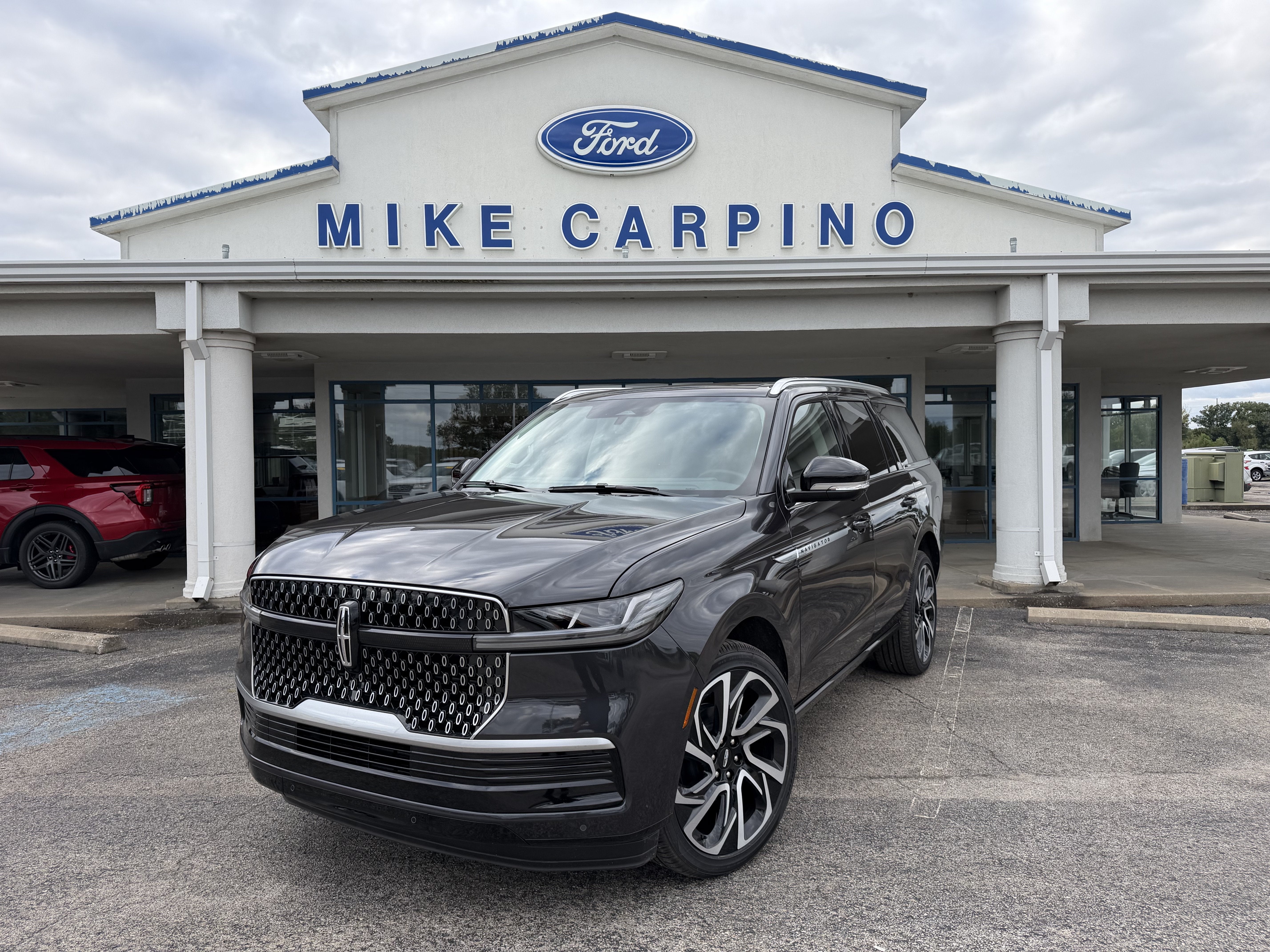 2027 Lincoln Navigator