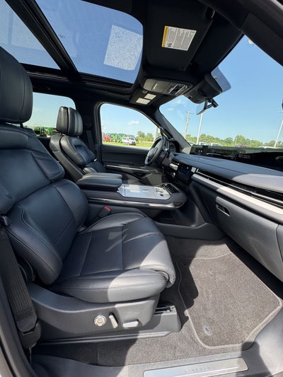 2026 Lincoln Navigator L Reserve