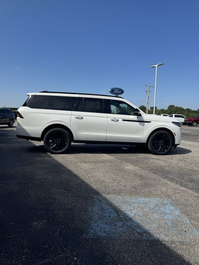 2026 Lincoln Navigator L Reserve