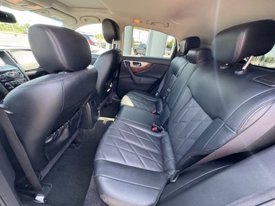 2015 INFINITI QX70 AWD 4dr
