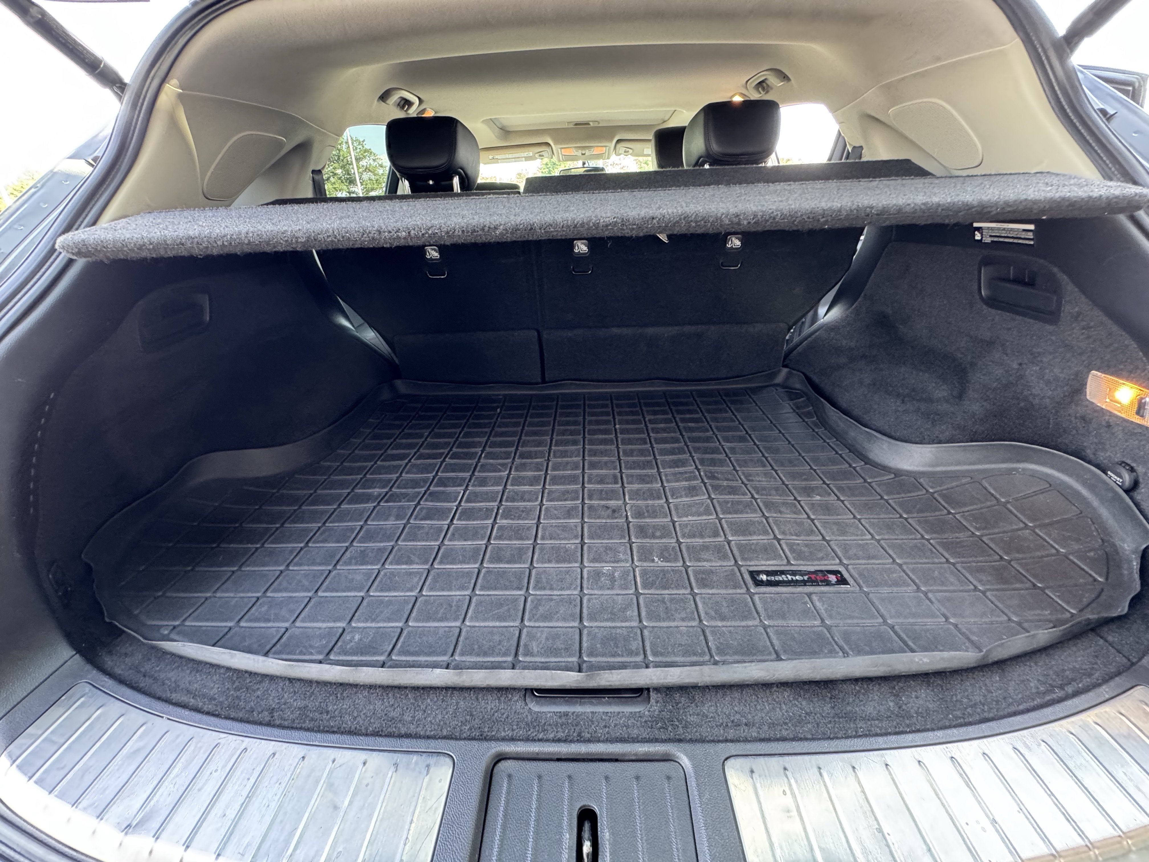 2015 INFINITI QX70 AWD 4dr