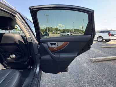 2015 INFINITI QX70 AWD 4dr