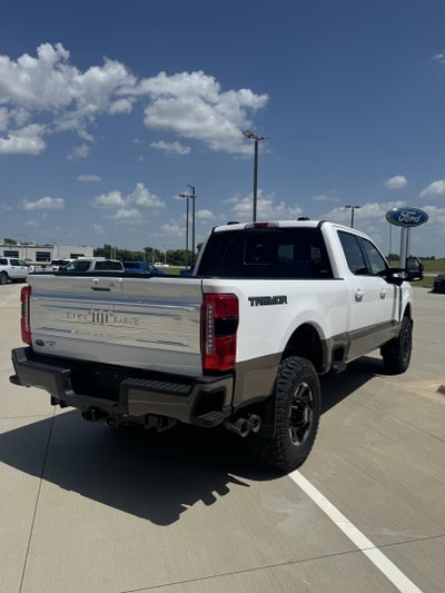 2026 Ford Super Duty F-350 SRW F-350® King Ranch®