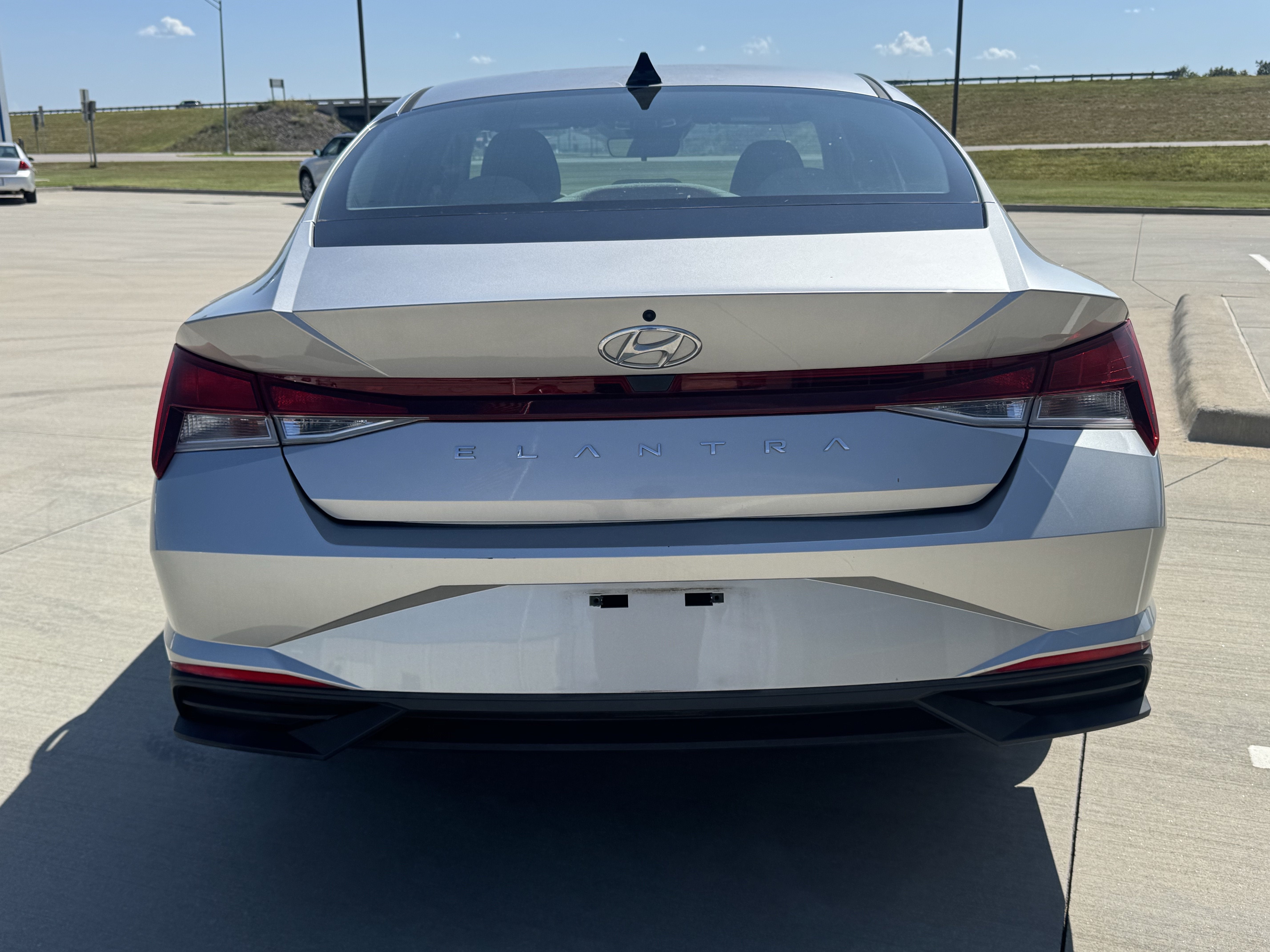 2021 Hyundai Elantra SE