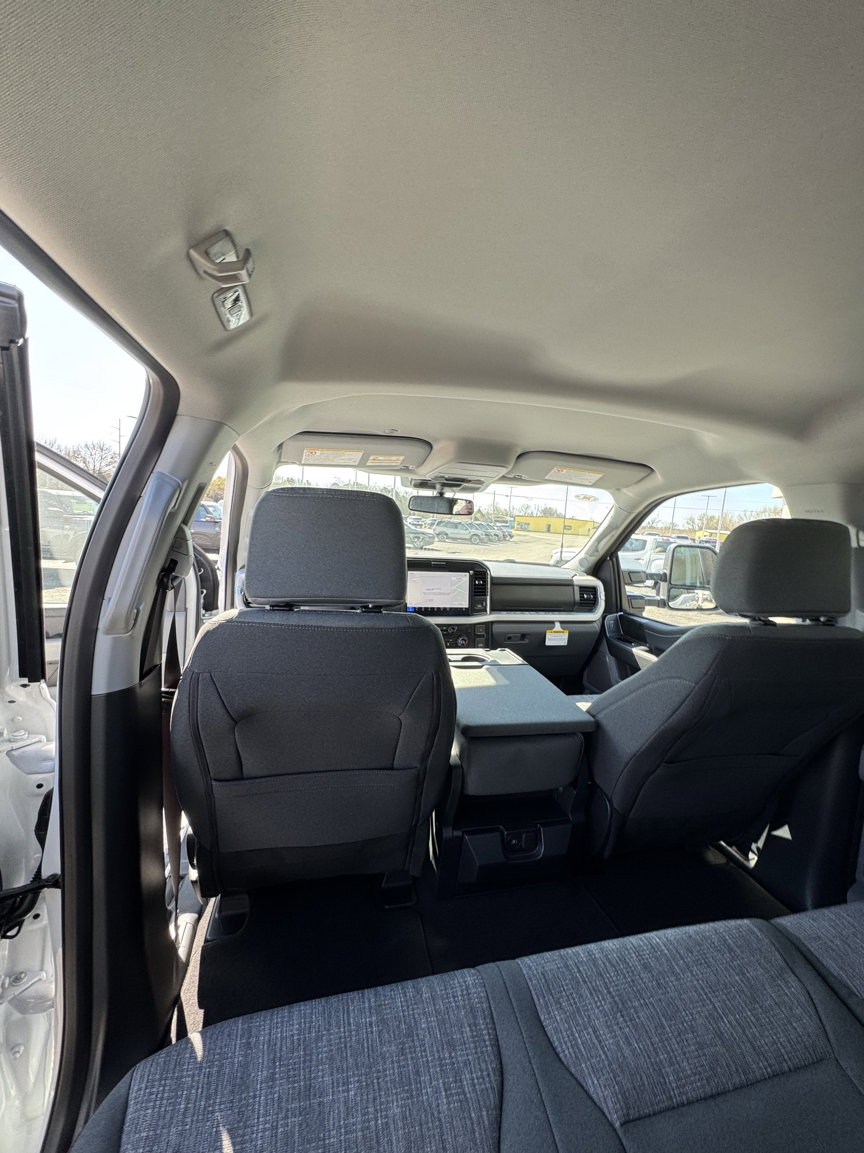 2026 Ford Super Duty F-350 SRW F-350® XLT