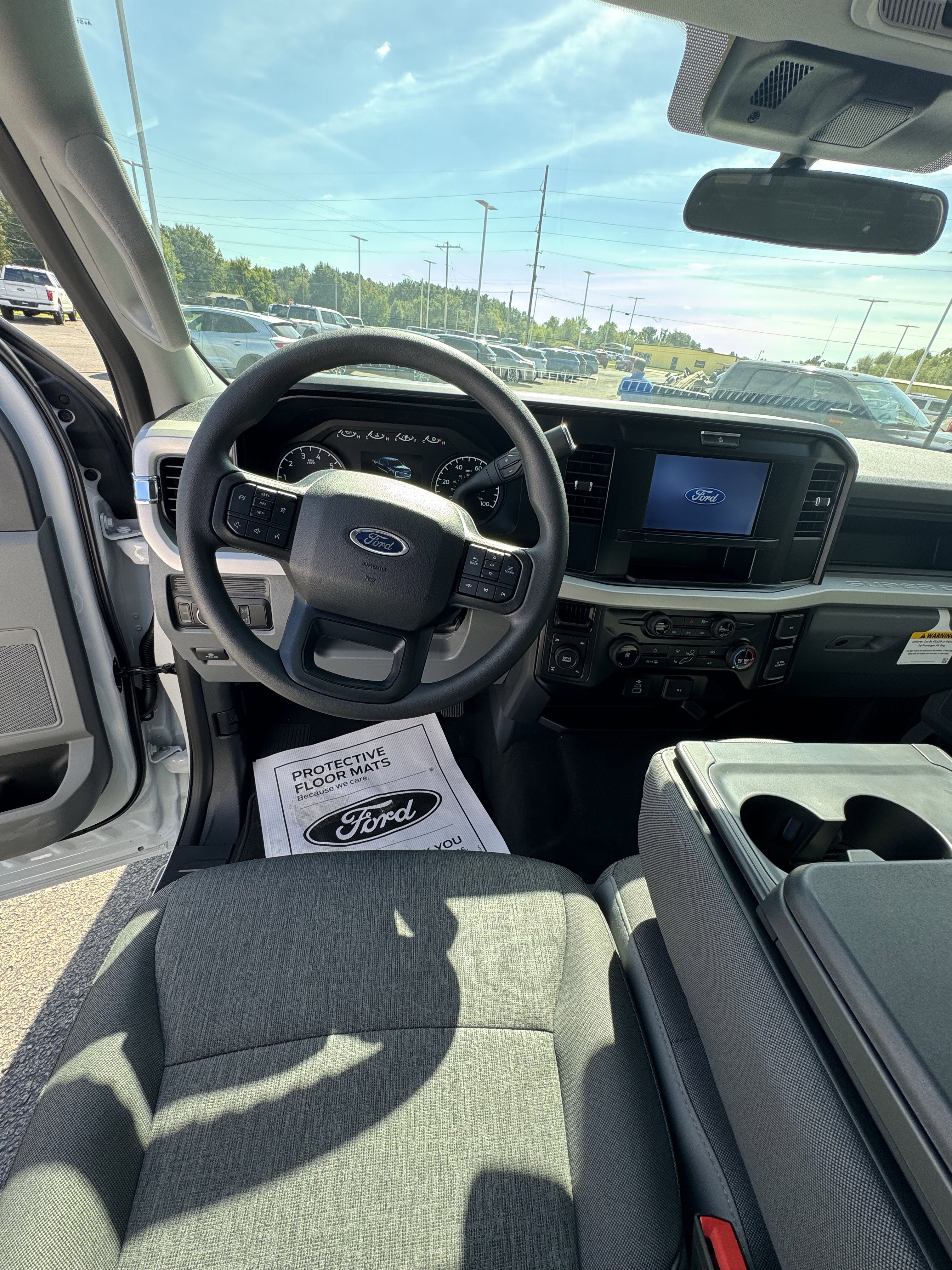 2026 Ford Super Duty F-350 SRW F-350® XL