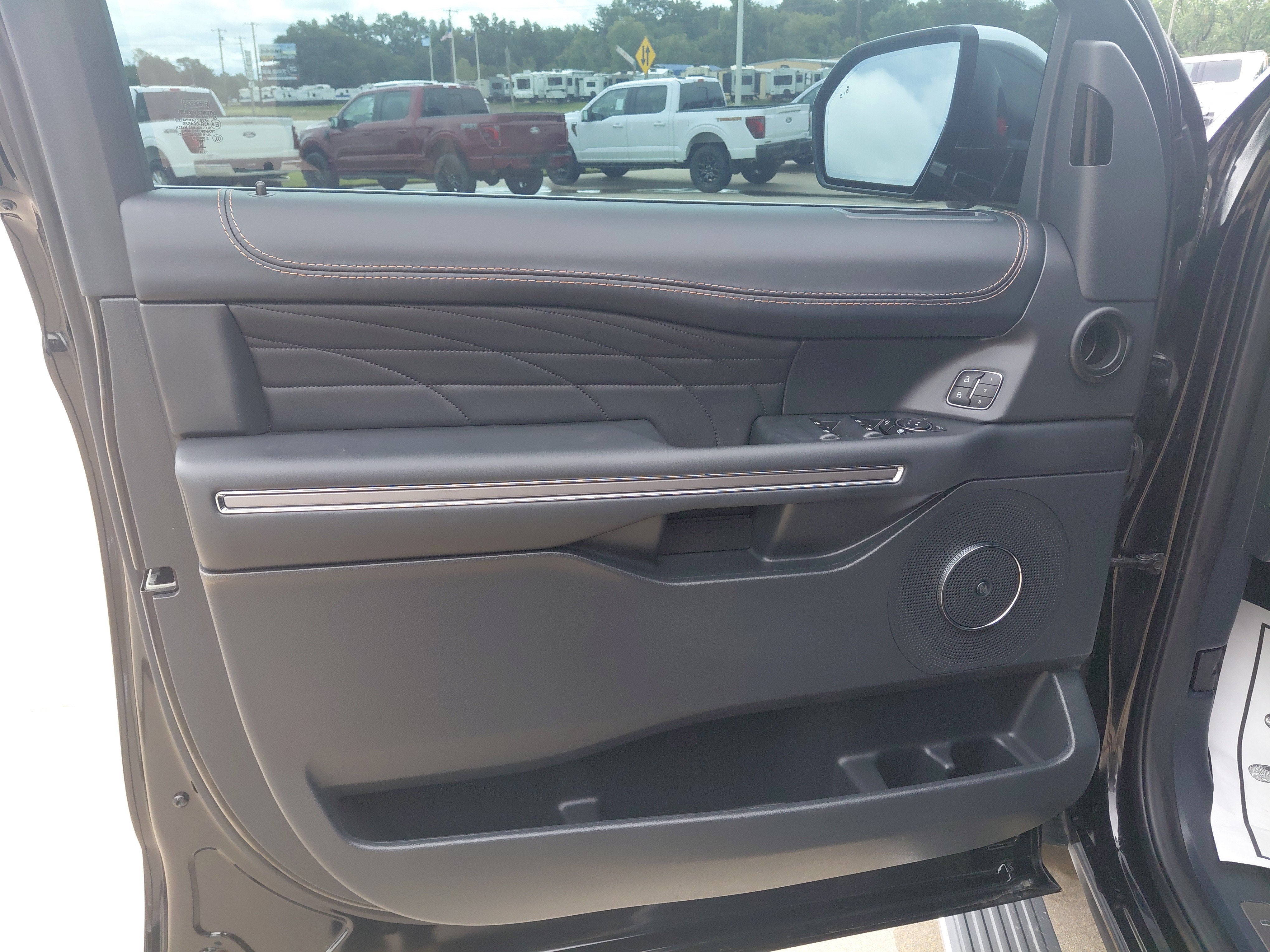 2024 Ford Expedition Platinum