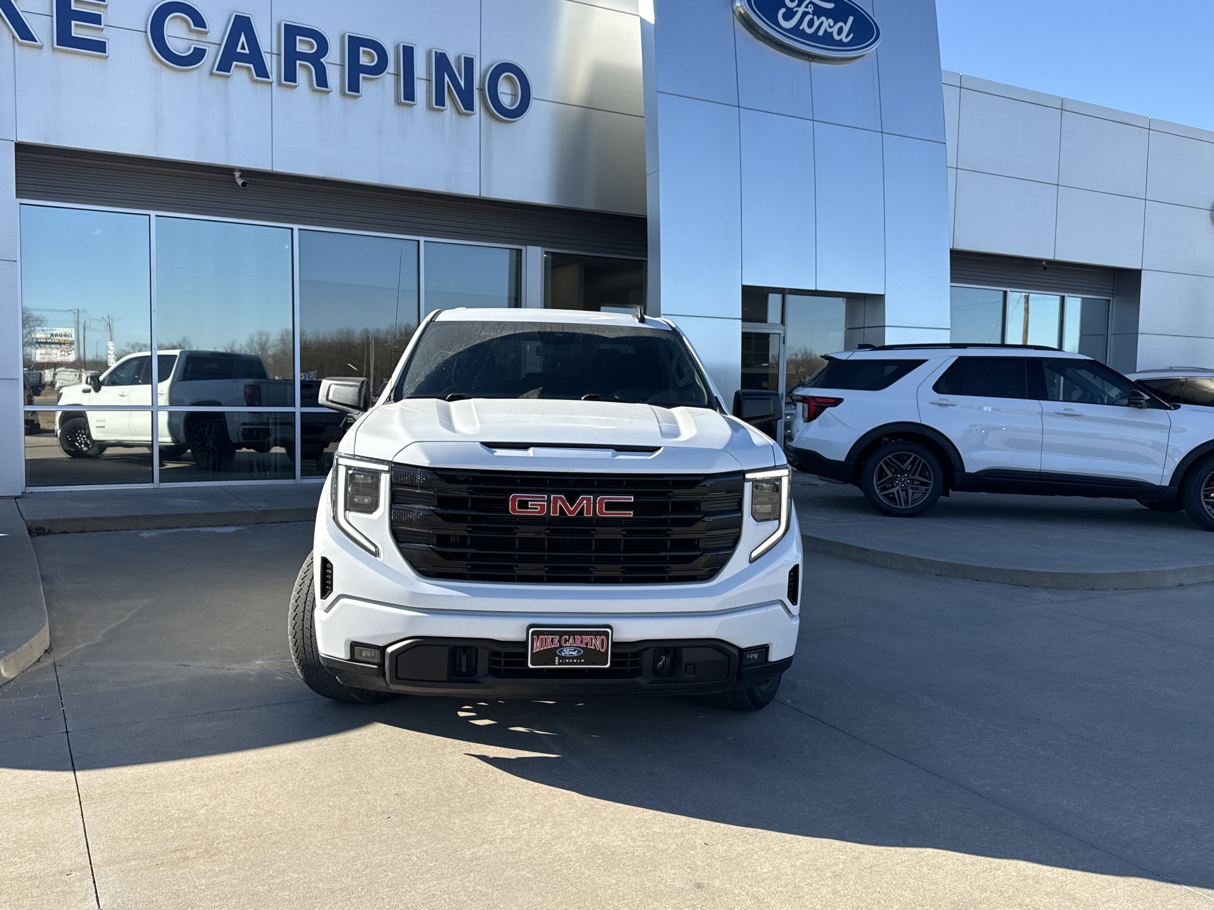 2023 GMC Sierra 1500 Elevation