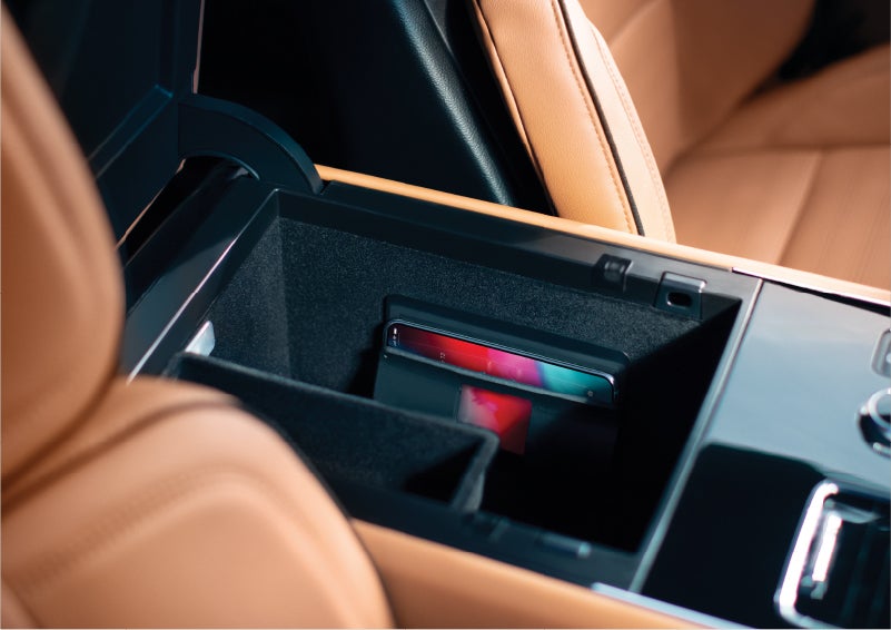 The interior of a 2023 Lincoln Aviator® Black Label model is shown in the Flight theme | Mike Carpino Lincoln in Pittsburg KS