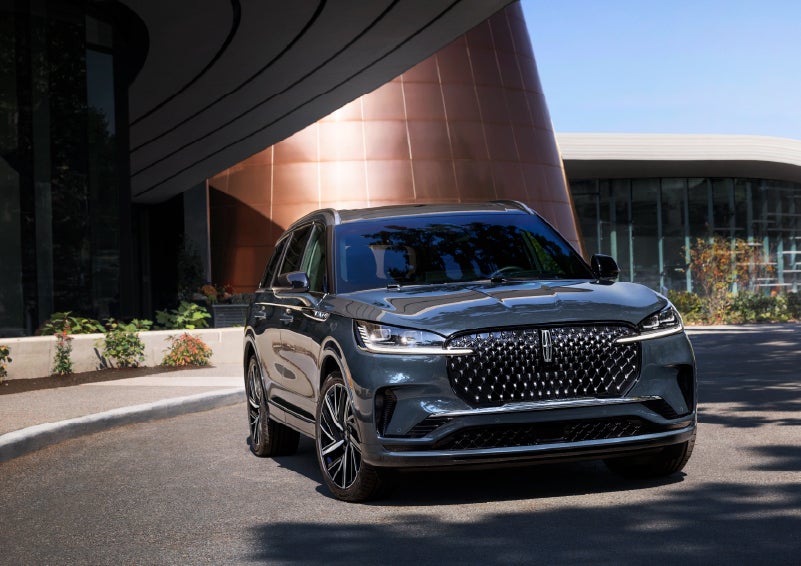 A 2026 Lincoln Black Label™ Aviator® SUV is shown with the available Special Edition Package. | Mike Carpino Lincoln in Pittsburg KS