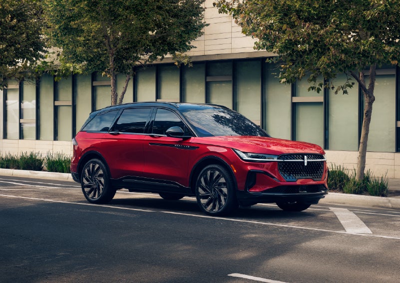 2026 Lincoln Nautilus® SUV with the available Jet Appearance Package and Hybrid transmission. | Mike Carpino Lincoln in Pittsburg KS