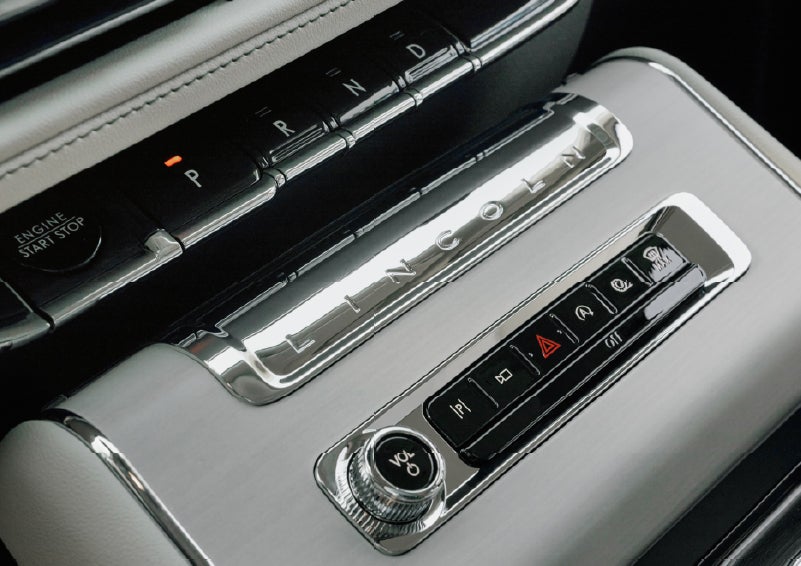 The piano key gear selector of a 2027 Lincoln Aviator® Back Label™ SUV. | Mike Carpino Lincoln in Pittsburg KS